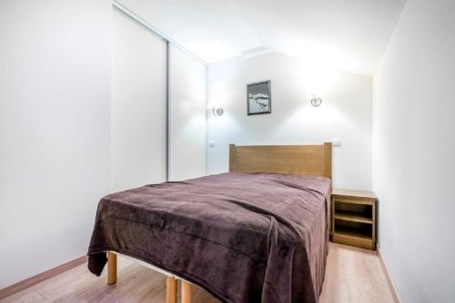 2 bedrooms, 8 beds