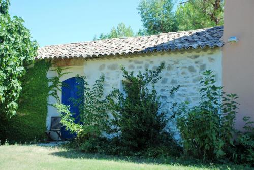 Le Mas De La Cigale Bleue, Caumont Sur Durance