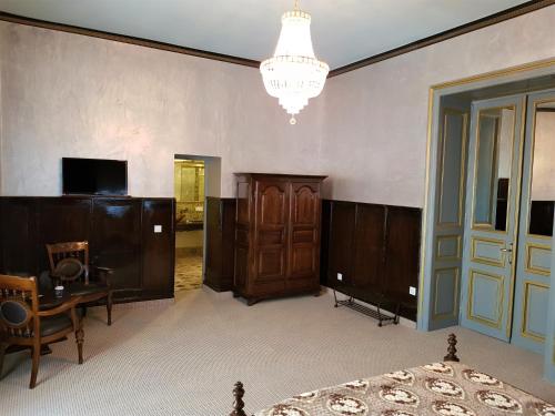 Superior Double Room image 10