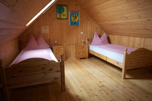 Holzblockhäuser Fam. Schabus - image 2