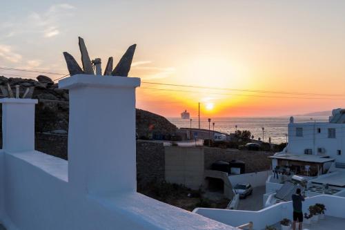 Alexandra Suites & Rooms - MYKONOS PORT – Tourlos, UT