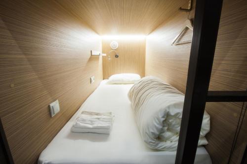 Buran capsule hotel - main image