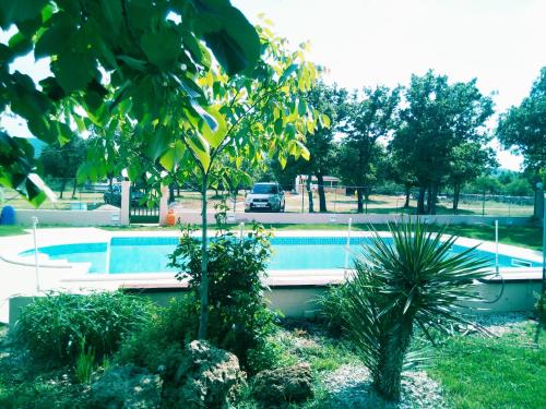  Kaja House Apartments, Pension in Lozovac