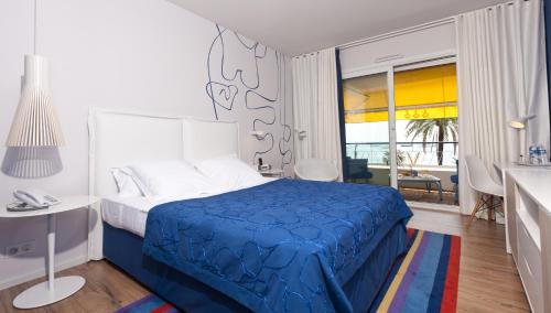 Deluxe Double Room with Sea View