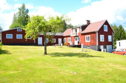 Vistas, Ett hus med 3 sovrum med supersnabba internet fiberanslutningen 1000mb-100mb i Hog, 7 minuter fran H in Hudiksvall