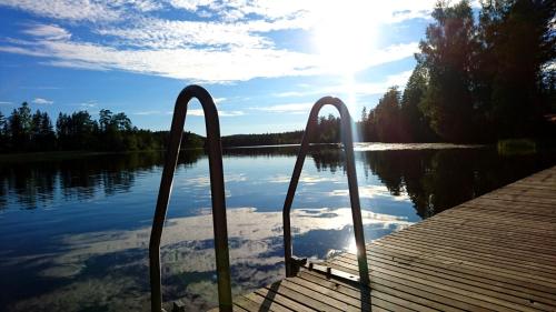 Ett hus med 3 sovrum med supersnabba internet fiberanslutningen 1000mb-100mb i Hög, 7 minuter från Hudiksvall