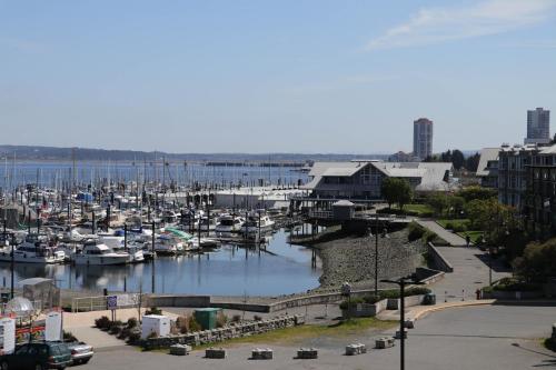 The Waterfront Suites and Marina in Nanaimo, Canada