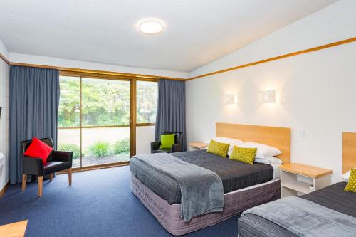 The Redwood Hotel - Christchurch