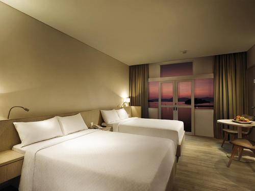 Double or twin room, honeymoon, premier, sea view