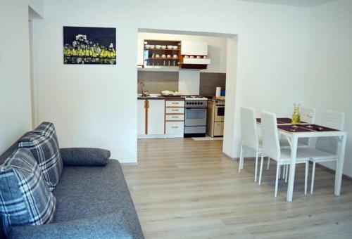  Apartman Punta, Pension in Šibenik