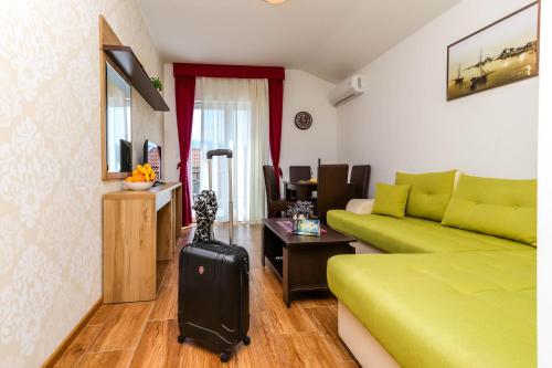 Aqua Breeze Apartments - image 10