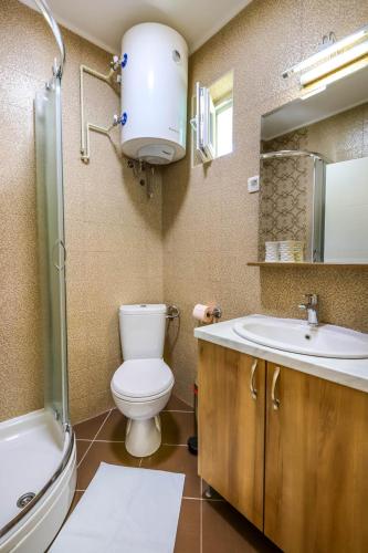 Aqua Breeze Apartments - image 14