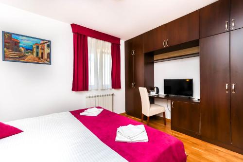 Aqua Breeze Apartments - image 9