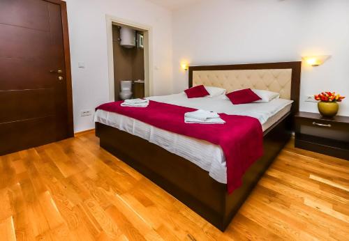 Aqua Breeze Apartments - image 3