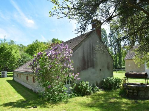 Unique Holiday Home with Pool in Combreux Centre - Location saisonnière - Combreux