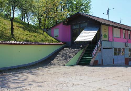  Rooms The Frog in Karlovac