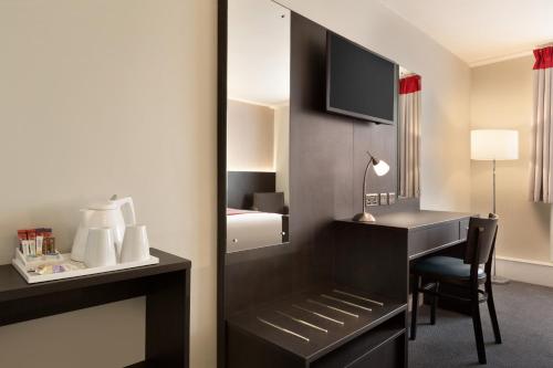 1 twin bed