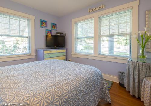 2 Bedroom - Palm Cottage Pets Waterfront District - image 3