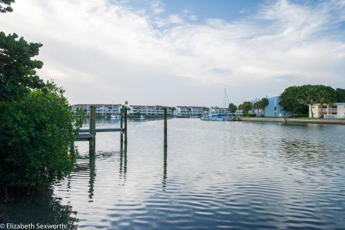 2 Bedroom - Boardwalk Beach House - Treasure Island