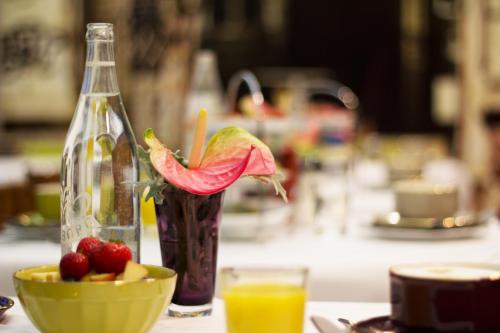 Saint SHERMIN bed breakfast & champagne - image 3