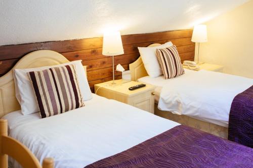 Pymgate Lodge Airport Hotel - image 3