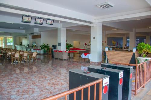 Restaurant, Lacqua Diroma -CN HOSPEDAGEM in Popular