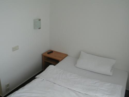 Birkeneck Birkeneck is perfectly located for both business and leisure guests in Heusenstamm. The property features a wide range of facilities to make your stay a pleasant experience. Bar are just some of the f