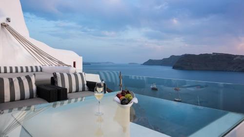 Hyperion Oia Suites - image 10