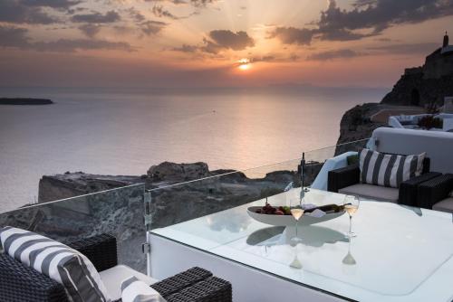 Hyperion Oia Suites - main image