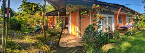Exterior view, Secret Garden in Cahuita