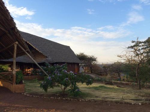 Exterior view, African Sunrise Lodge and Campsite in Mto Wa Mbu