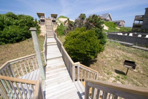 Skipper's Cove - image 7