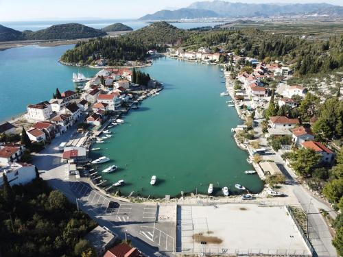  Apartments Azzurro in Blace