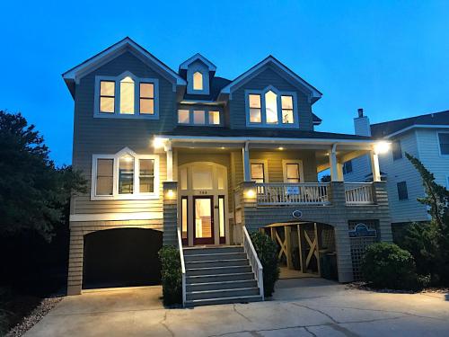 Crow's Nest in Corolla