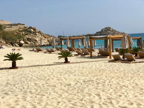  Mykonos Scorpion Beachfront Suite in 84600 Platis Gialos
