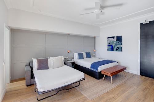 Regents Court Sydney - image 4