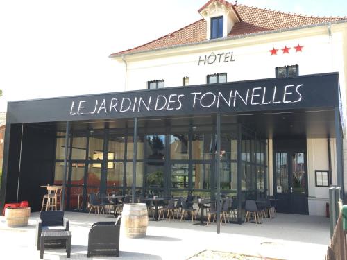 Létesítmények, Les Tonnelles in Bar-sur-Seine