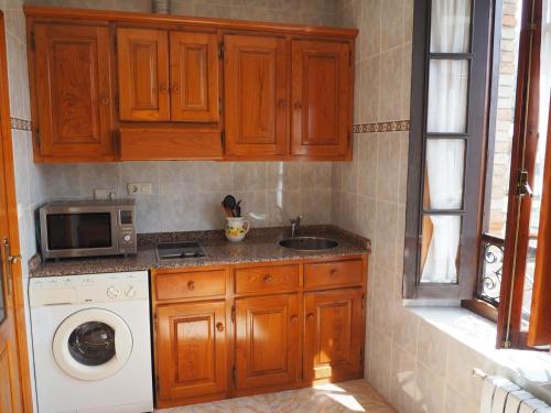 Apartamentos Rurales La Escuela