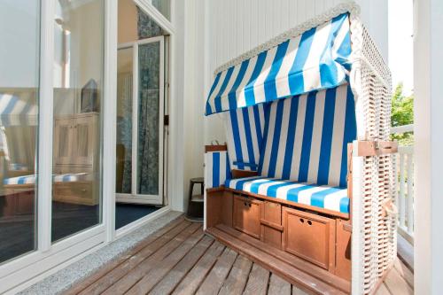 Villa Strandeck - Ferienwohnungen direkt am Strand - image 3