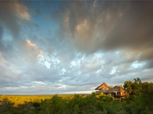 Makumu Private Game Lodge Makumu Private Game Lodge