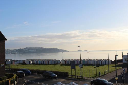 Bayside, Paignton (photo 2)
