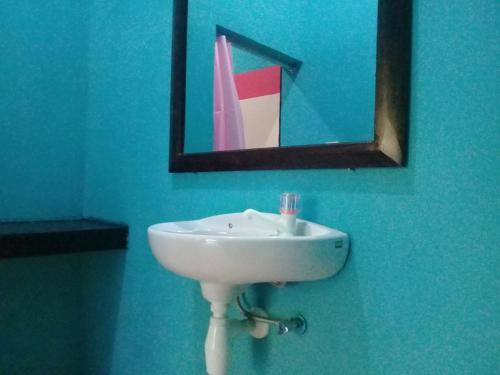 Breeze Hostel Room Type - Deluxe Double Room