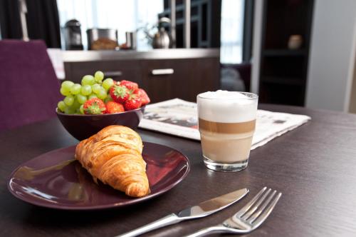 Goodman's Living - image 2