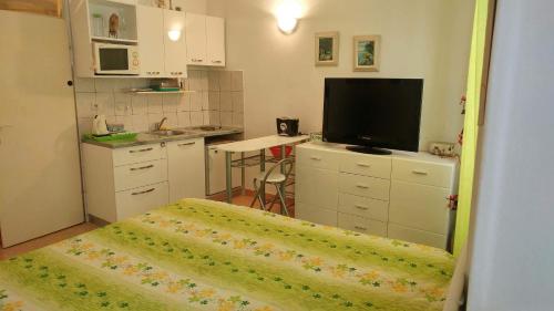  Studio Apartment Jadranka in Omiš