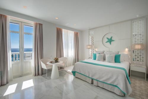 Deluxe Double Room with Sea View