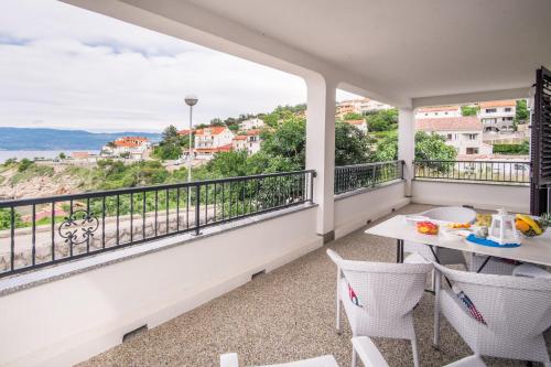 Apartments Stasic - Vrbnik