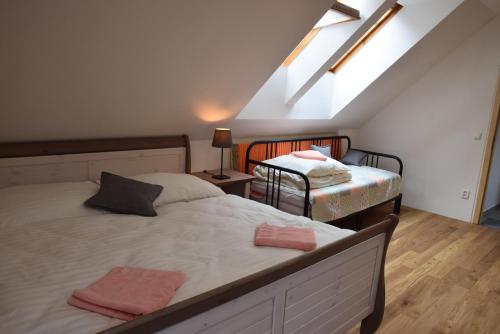 Apartmany Zluty domecek
