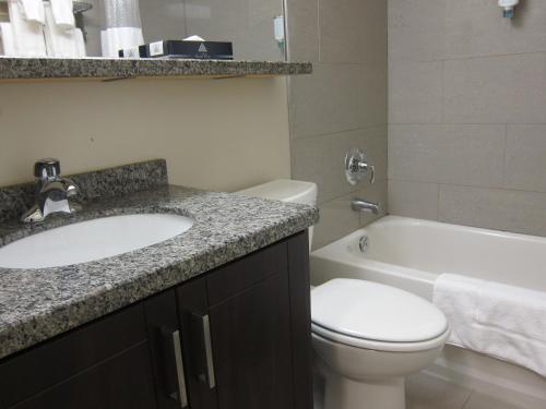 カナダズ ベスト バリュー イン トロント