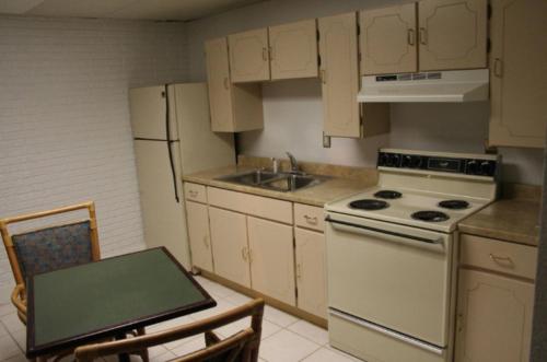 Budget Inn - Charlotte - image 7