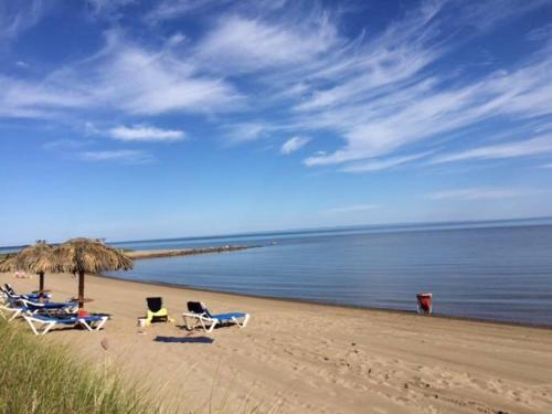 . Les Chalets De La Plage